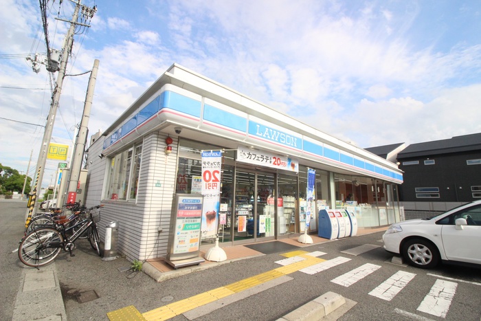 コンビニ　ローソン（コンビニ）まで200m