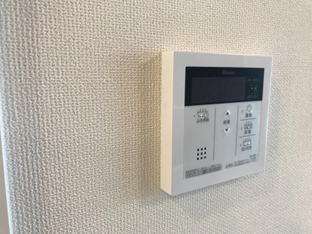 その他設備　給湯リモコン