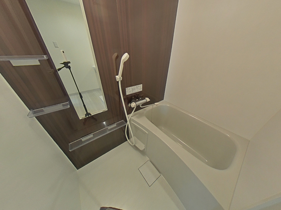 バス・シャワールーム　※別部屋の写真です