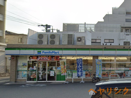 コンビニ　ファミリーマート中村大宮町店（コンビニ）まで366m