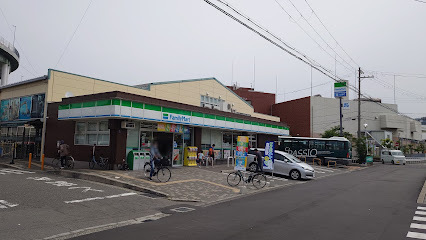 コンビニ　ファミリーマート大開四丁目店（コンビニ）まで432m