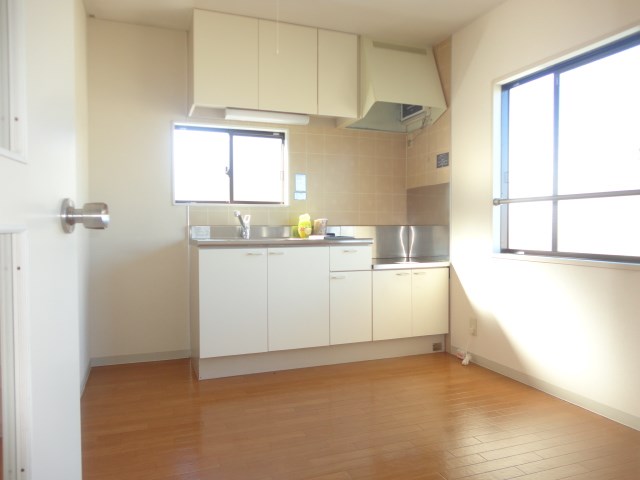 キッチン　別部屋写真です