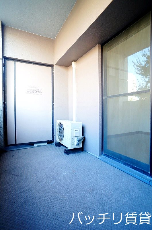 バルコニー　＊画像は別部屋の為イメージ、現状を優先致します。