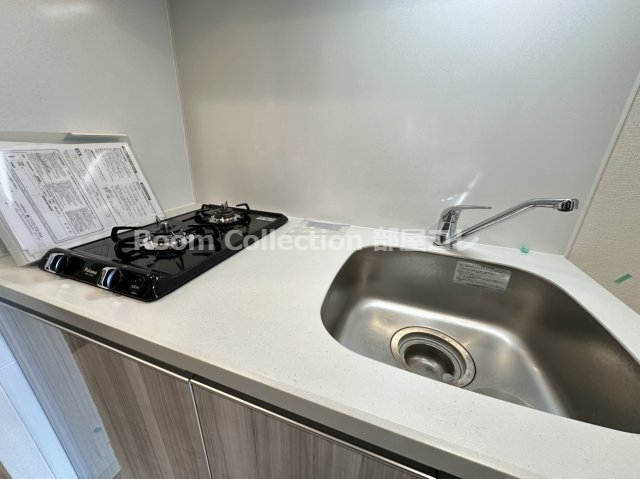 キッチン　※同物件他部屋写真 反転、色違いの場合有 現況優先