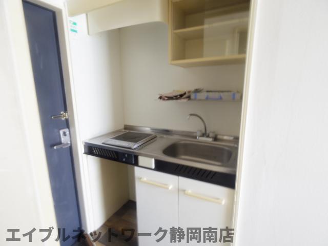 キッチン　キッチンでお料理をお楽しみください