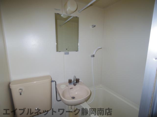 洗面設備　洗面スペースです