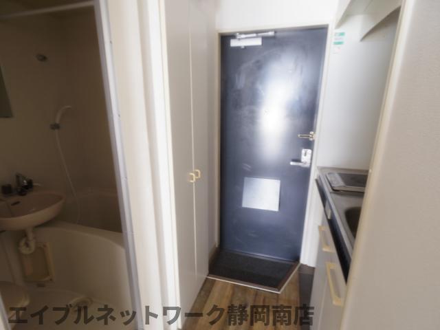 玄関　明るい玄関です