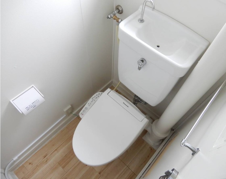 トイレ　同タイプ写真です