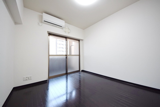 居室・リビング　※別部屋参考写真