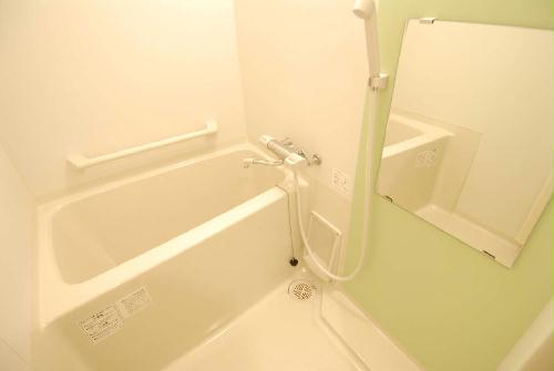 バス・シャワールーム　同タイプ写真の為、現況優先