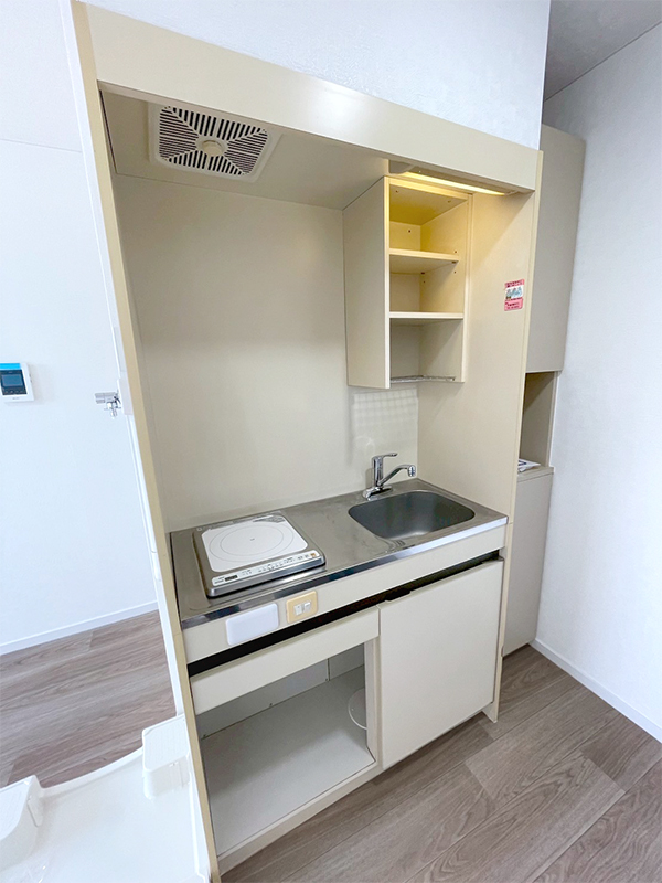 キッチン　現況と異なる場合は現況を優先。