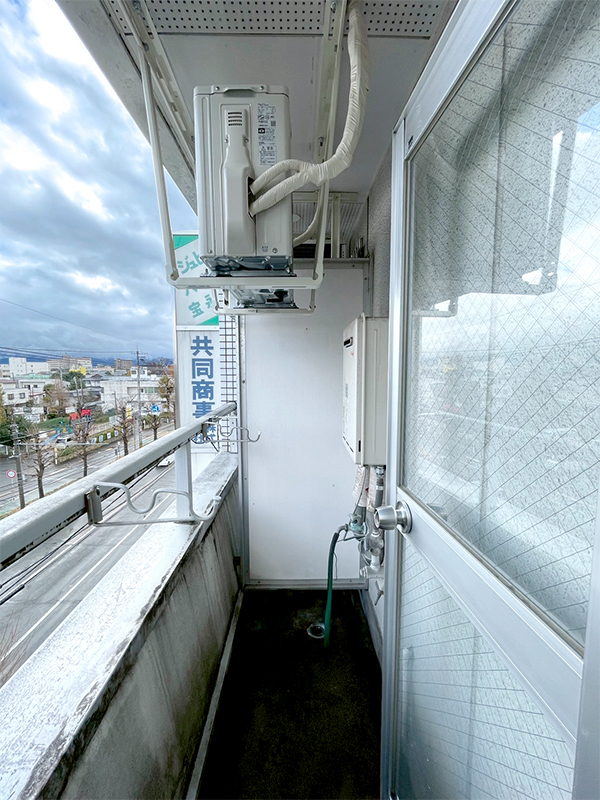 バルコニー　現況と異なる場合は現況を優先。