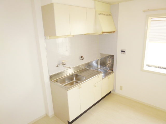 キッチン　壁付けキッチンでスペースを有効活用できます！