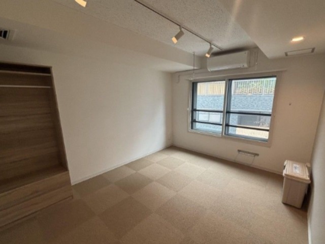 居室・リビング　別号室画像参照