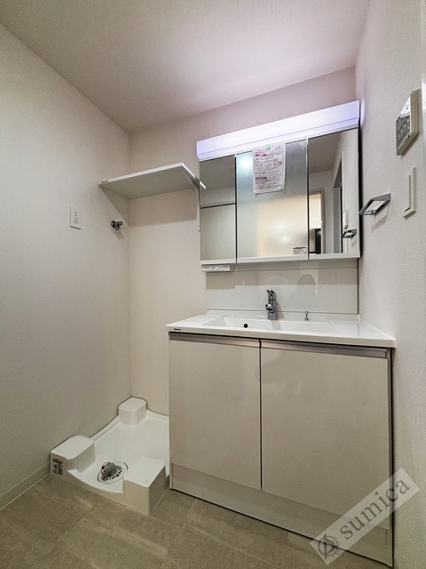 洗面設備　朝の身支度が楽々！！広い洗面＾＾