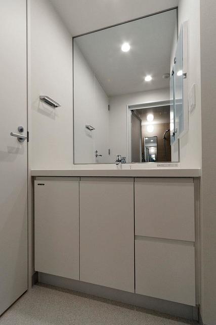 洗面設備　※写真は同タイプ住戸です。