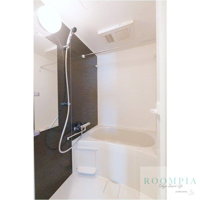 バス・シャワールーム　類似間取りにお参考写真です