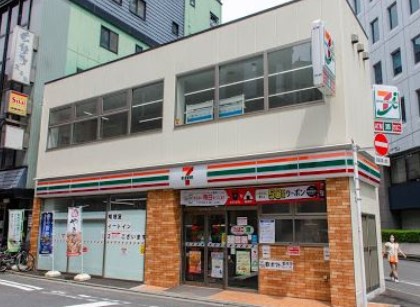 コンビニ　セブンイレブン神田三崎町2丁目店（コンビニ）まで110m