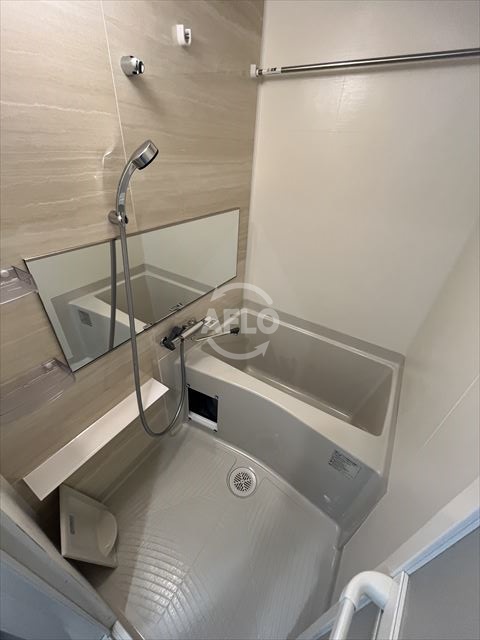 バス・シャワールーム　プレサンスＯＳＡＫＡ東成中本ハーヴィル　浴室