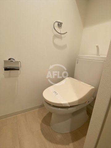 トイレ　アーバネックス北浜　温水洗浄便座