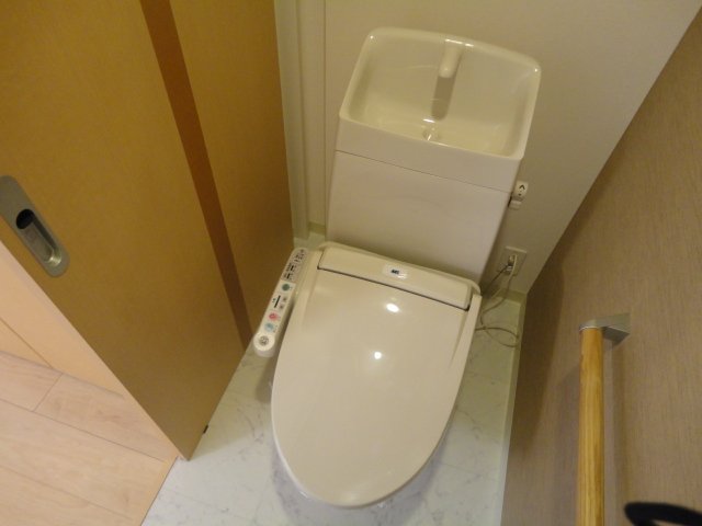 トイレ　シャワー付トイレ