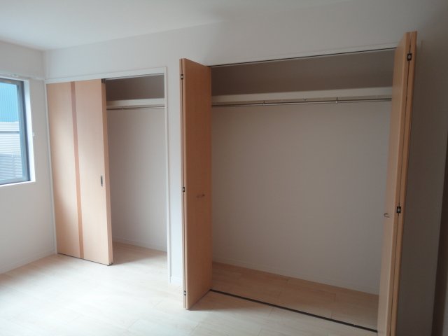 収納　クローゼット内部