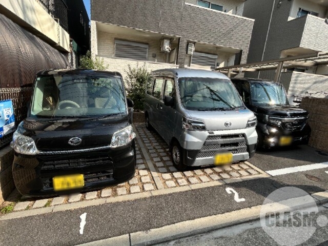 駐車場　敷地内駐車場