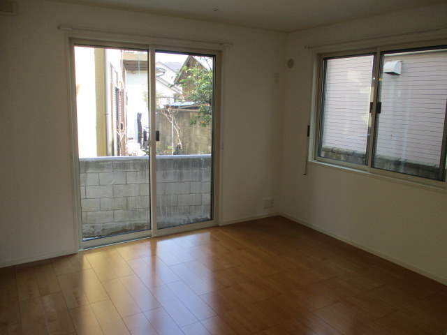 その他部屋・スペース　１フロア１世帯　隣接部屋なし