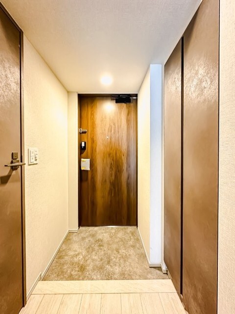 玄関　※写真は同タイプ住戸です。