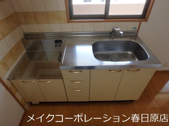 キッチン　写真は同型タイプ