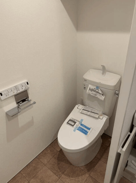 トイレ　※別部屋参考写真