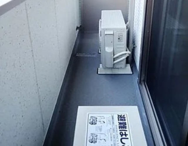 バルコニー　バルコニーあります