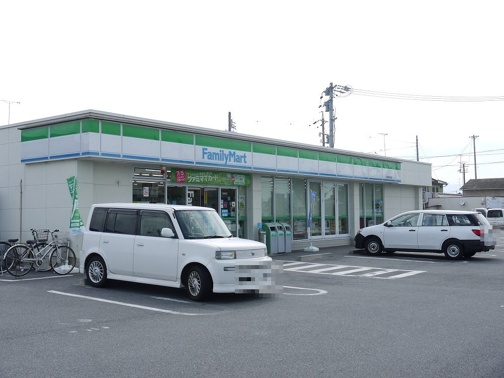 コンビニ　ファミリーマート 久居野村町店（コンビニ）まで43m