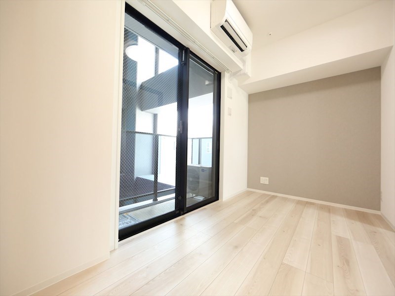 バルコニー　ＤＫ7.7帖　エアコン完備　バルコニー