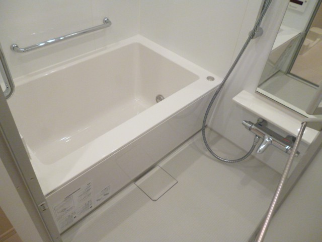 バス・シャワールーム　バス※別部屋参考写真