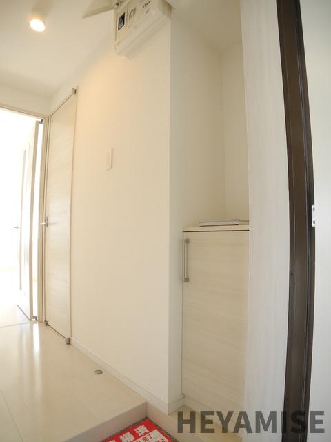 玄関　※類似間取りの別のお部屋の写真です※