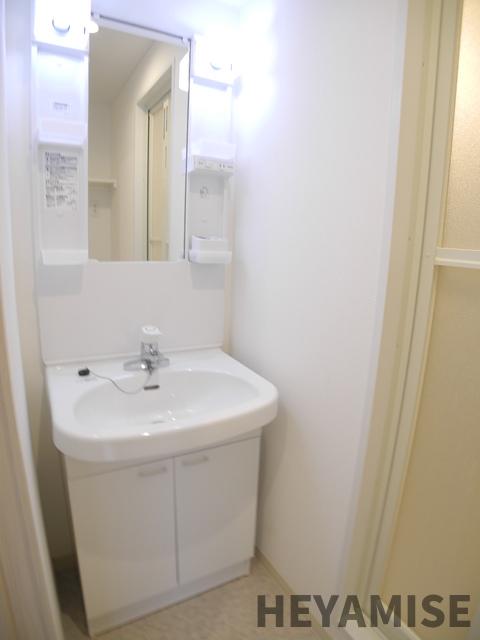 洗面設備　※類似間取りの別のお部屋の写真です※