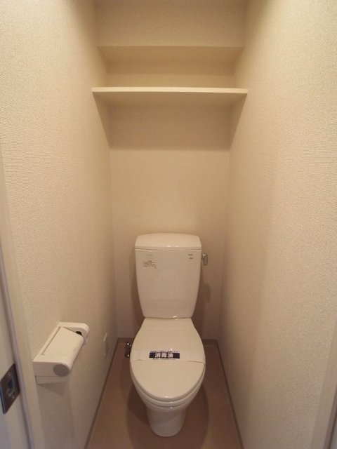 トイレ　ゆったりとした空間のトイレです