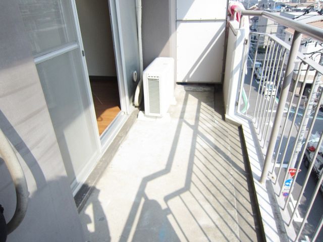 バルコニー　別号室の参考写真になります。