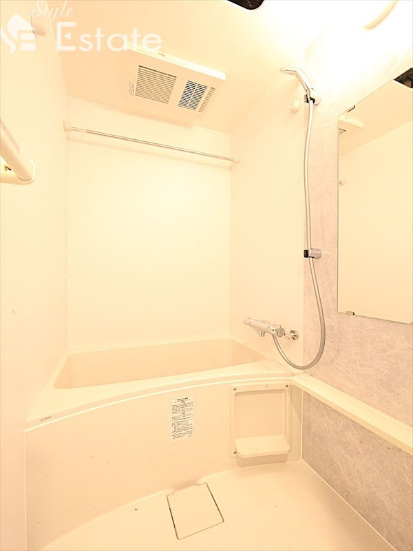 バス・シャワールーム　バスルーム