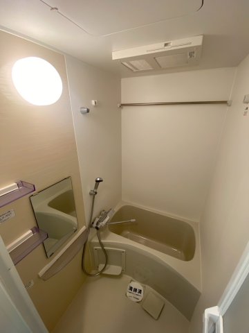 バス・シャワールーム　お風呂で日々の疲れを落としましょう