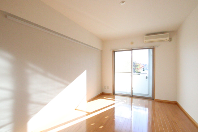 居室・リビング　※別室参考写真