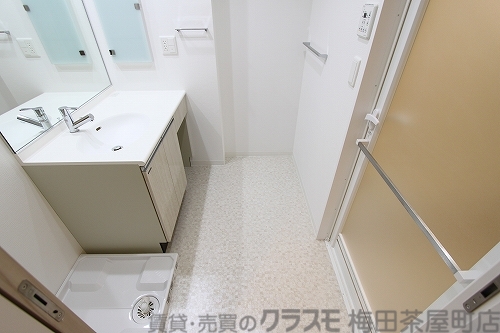 洗面設備　洗髪洗面化粧台　アトレ梅北