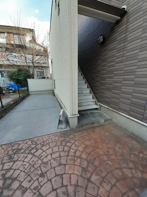 エントランス　エントランス