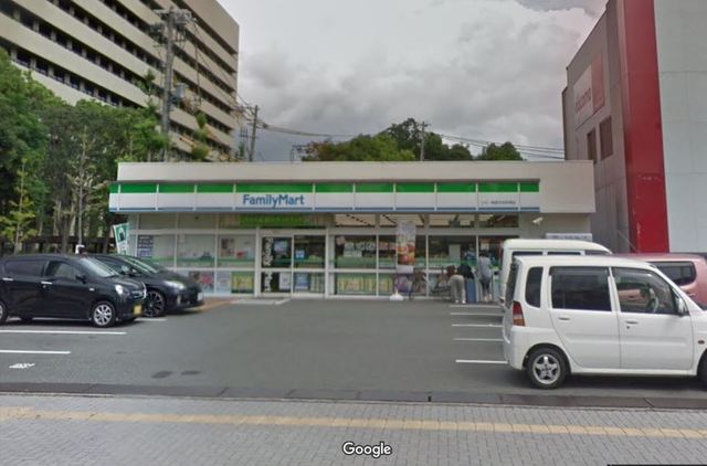 コンビニ　ファミリーマート　ジミー姫路市役所南店（コンビニ）まで260m