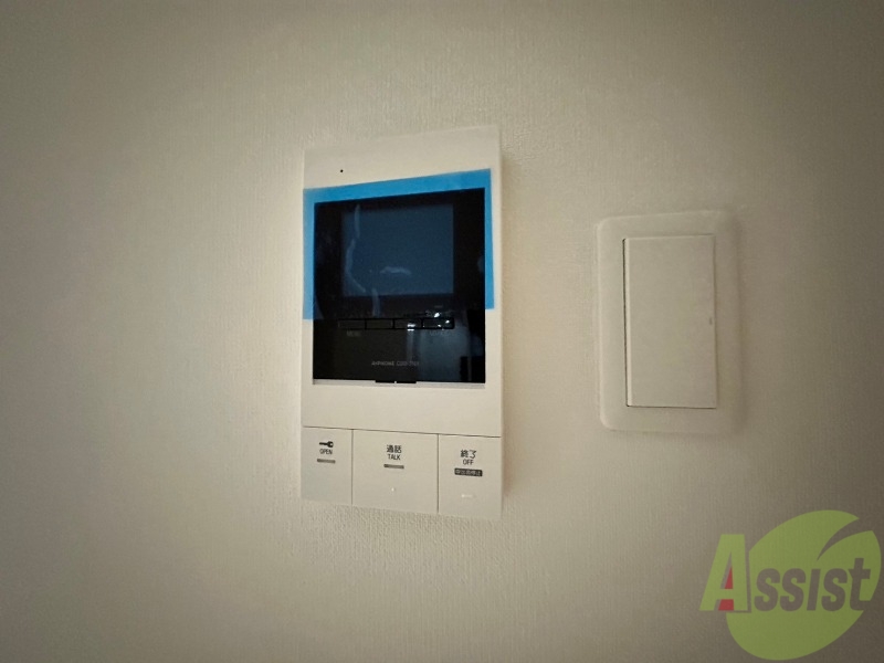 セキュリティ　ＴＶモニター付インターホンです。来客者の顔が見えるので安心！