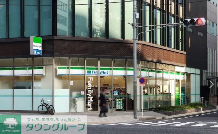 コンビニ　ファミリーマート小伝馬町鞍掛橋店（コンビニ）まで90m