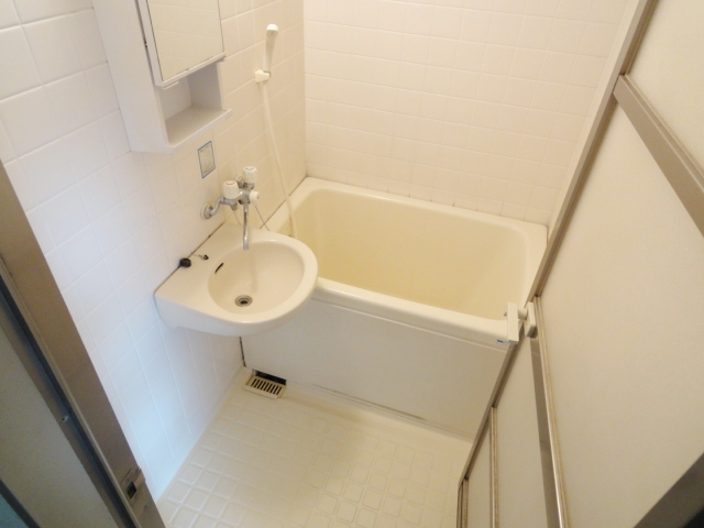 バス・シャワールーム