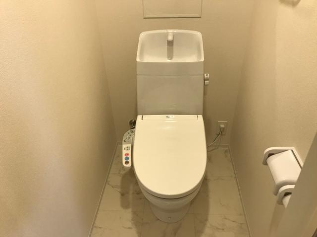 トイレ　シャワー付トイレ