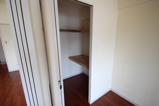 収納　※別部屋の写真です